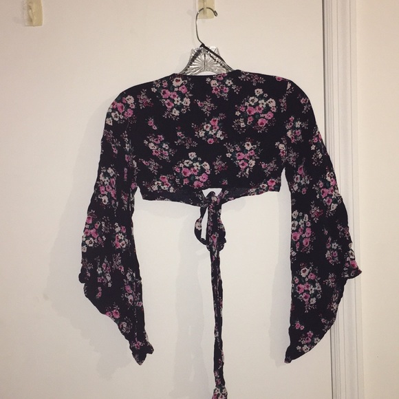 Top - Picture 4 of 4